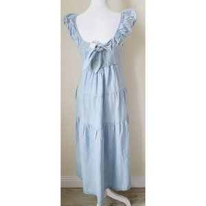Old Navy Midi Tiered Dress Size Medium NWT New Chambray Denim Blue Smocking